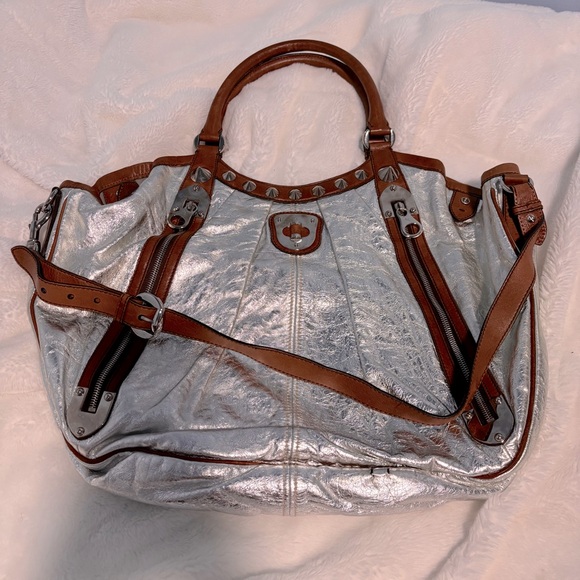 ALEXANDER MCQUEEN
Manta leather satchel / tote - Picture 3 of 7